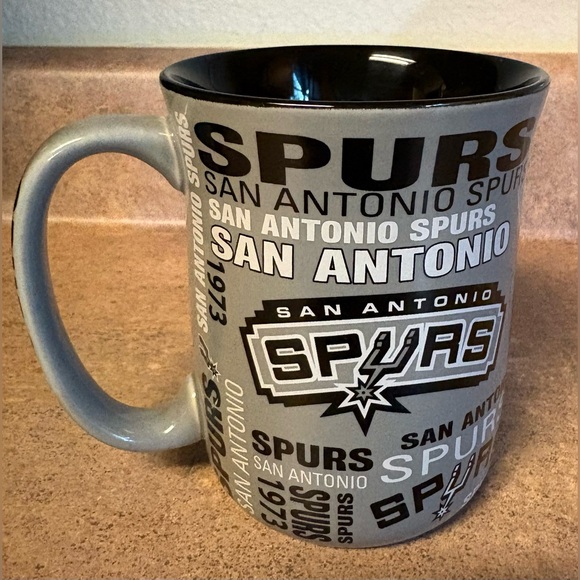 NBA Other - Vintage San Antonio Spurs sculpted spirit mug